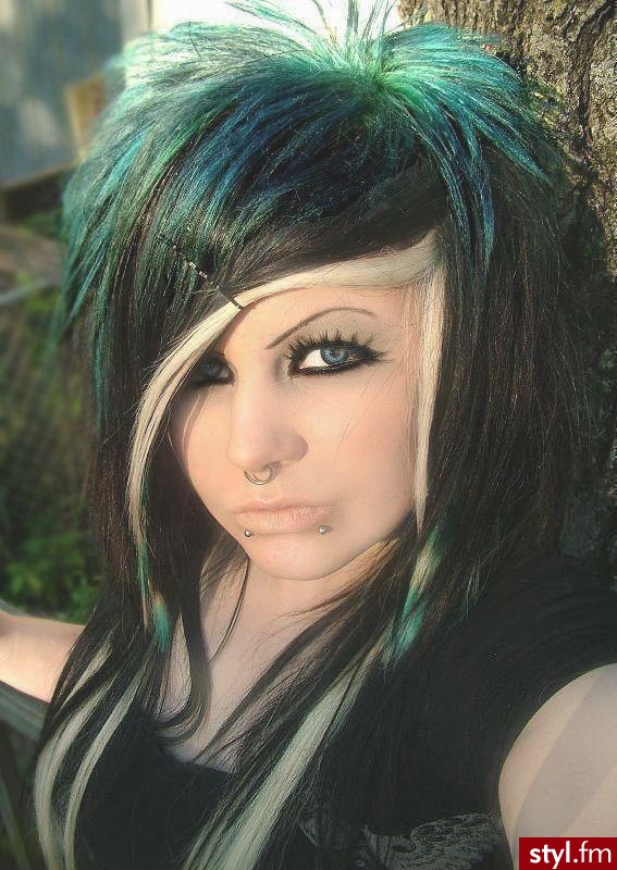 EMO Alternatywne Średnie Fryzury
