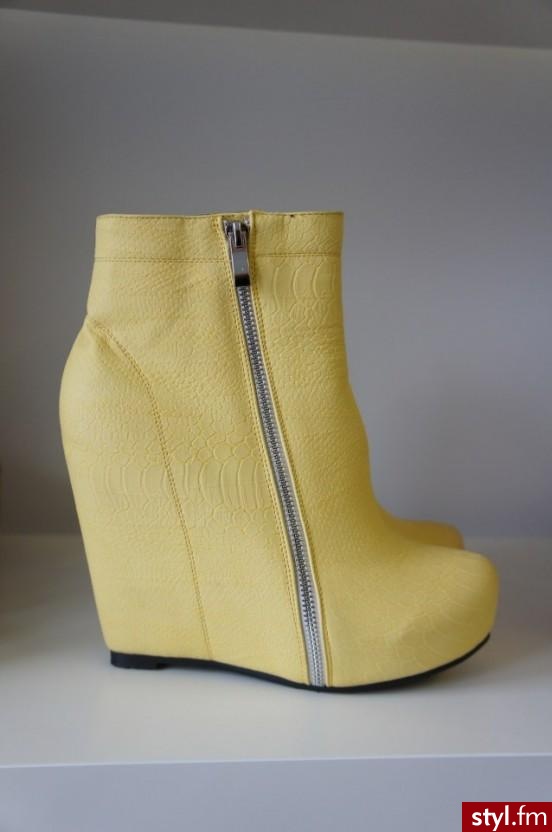 Pozostałe Buty Moda