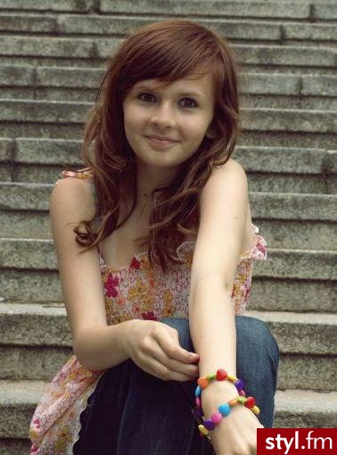 Średnie Fryzury