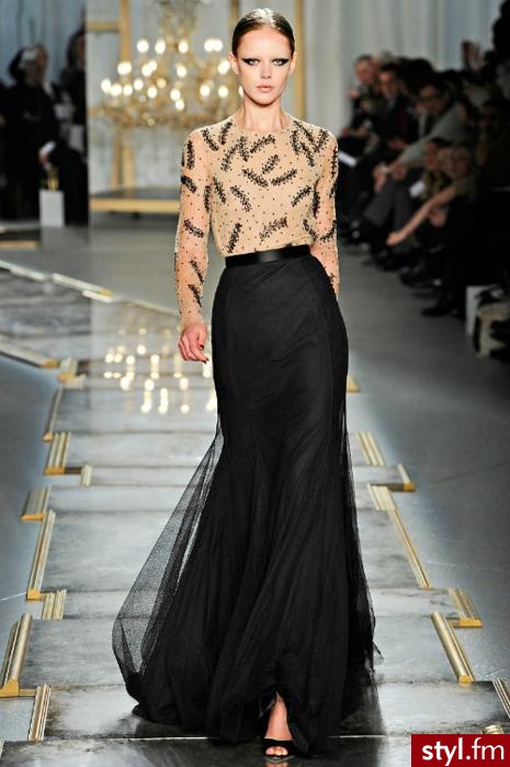 Sukienki Moda
