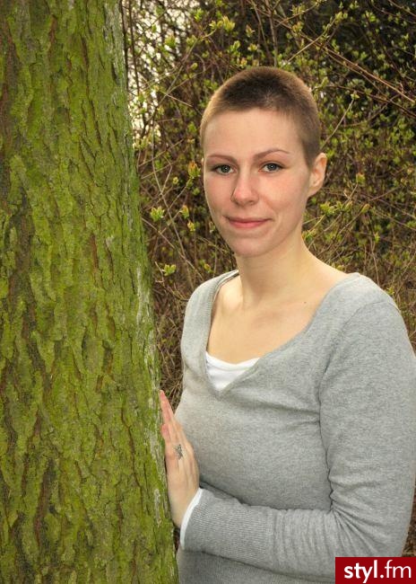 na całkiem krótko :) - Krótkie Fryzury