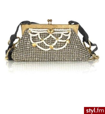 Torebka firmy One Vintage jest wyjątkowo ozdobna. Jest to prawdziwy okaz dla wielbicieli dawnej mody. Można ją kupić w internetowym sklepie NetAPorter. Kosztuje ok. 695 dolarów.  ;) - Pozostałe Torebki Moda