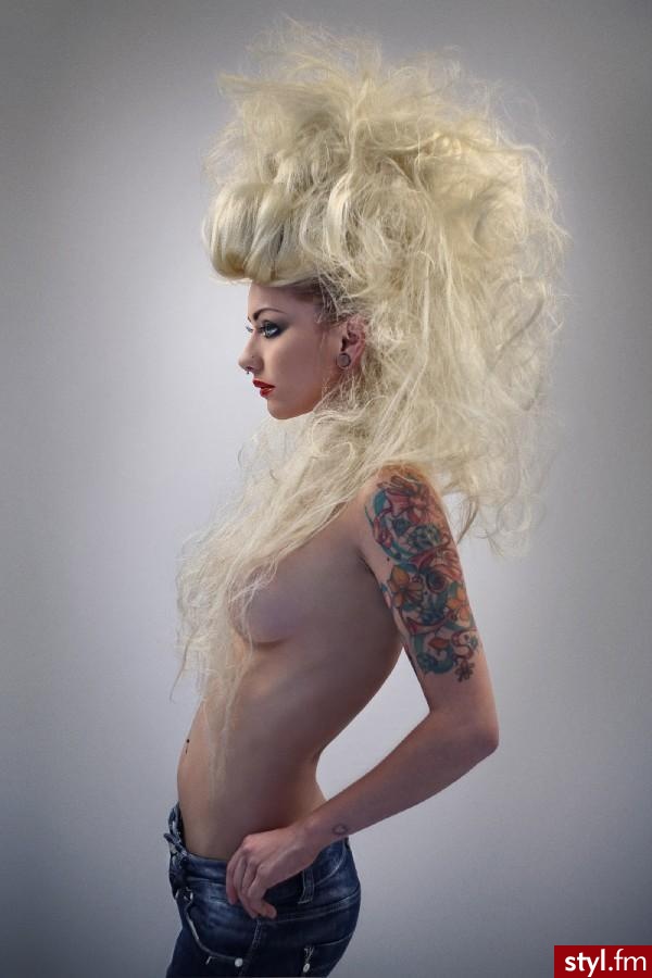 ................ - Punk Rock Alternatywne Średnie Fryzury