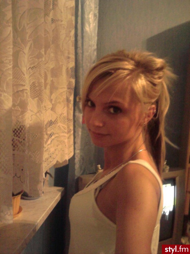 Średnie Fryzury