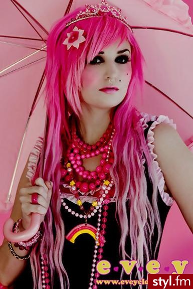 Audrey Kitching - Misz-masz