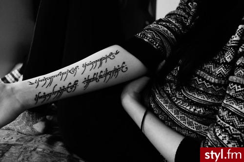 One Ring To Rule Them All, One Ring To Find Them, One Ring To Bring Them All Together And In Darkness Bind Them - Tatuaże