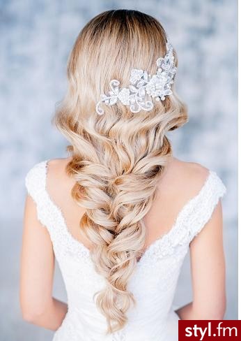 Blond Warkocze Kręcone Wieczorowe Długie Fryzury
