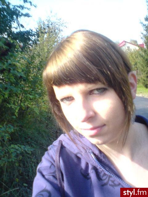 Średnie Fryzury