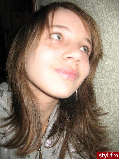 Średnie Fryzury