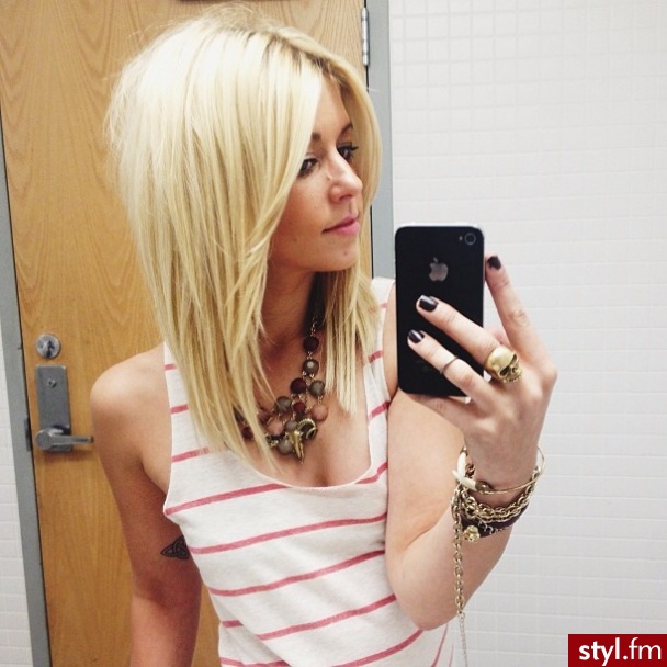 Blond Rozpuszczone Proste Na co dzień Średnie Fryzury
