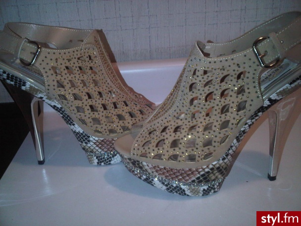 Szpilki Buty Moda