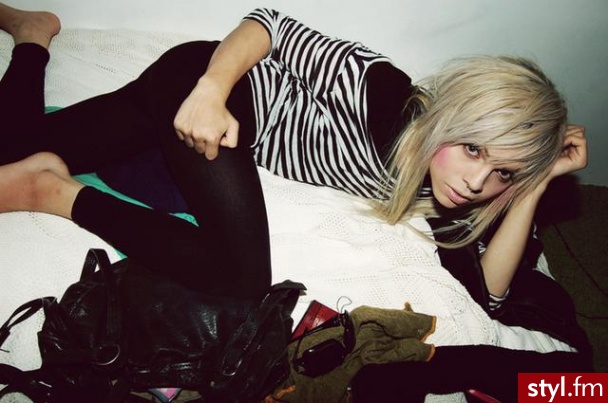 Izzy Hilton - EMO Alternatywne Średnie Fryzury