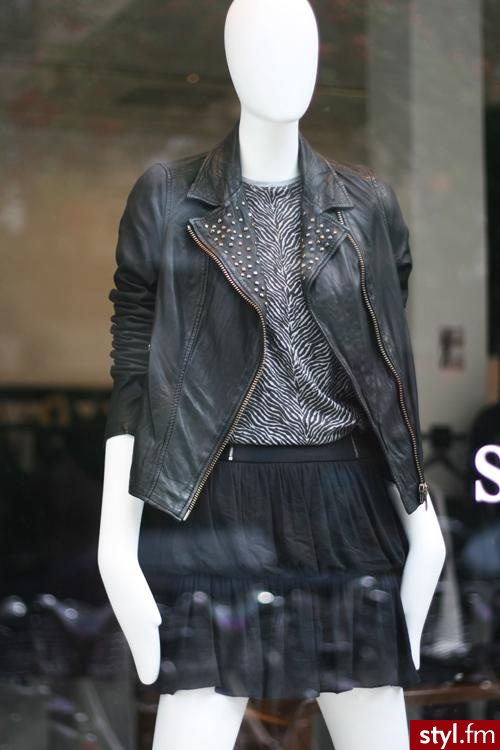 Jeżeli zdjęcie znajduje się już w galerii poproszę o link - Pozostałe Ciuchy Moda