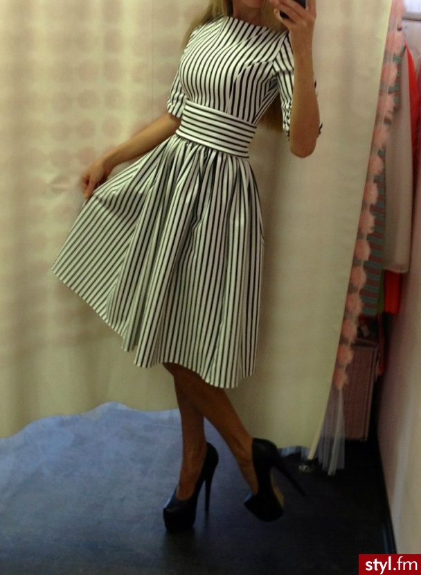 Pozostałe Sukienki Moda