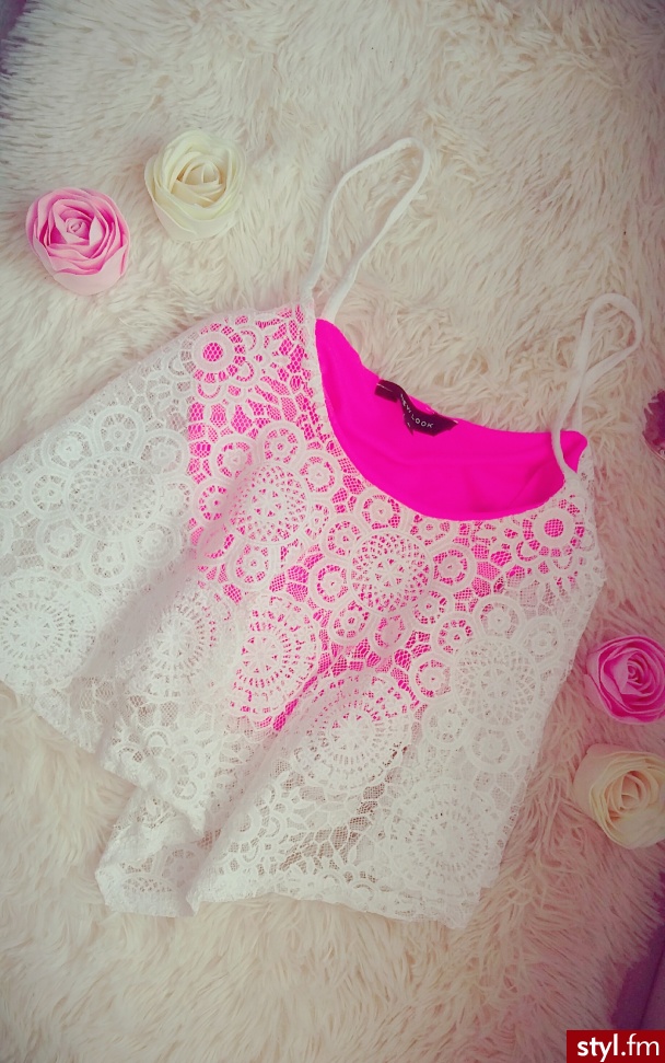 http://www.vinted.pl/damska-odziez/crop-topy/23607659-crop-top-new-look-xs-s-koronka-rozowy - Topy Ciuchy Moda