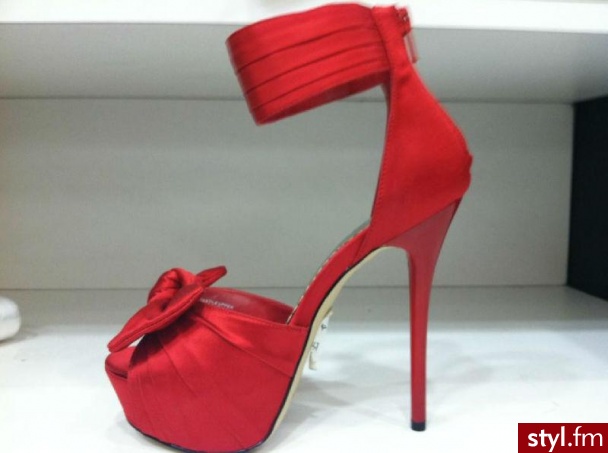 Szpilki Buty Moda