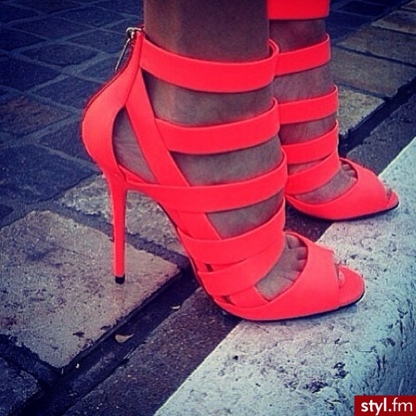 Szpilki Buty Moda