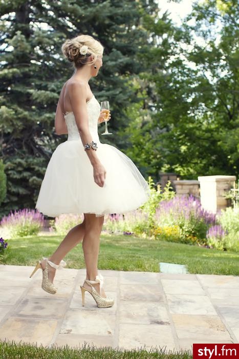 Sukienki Moda