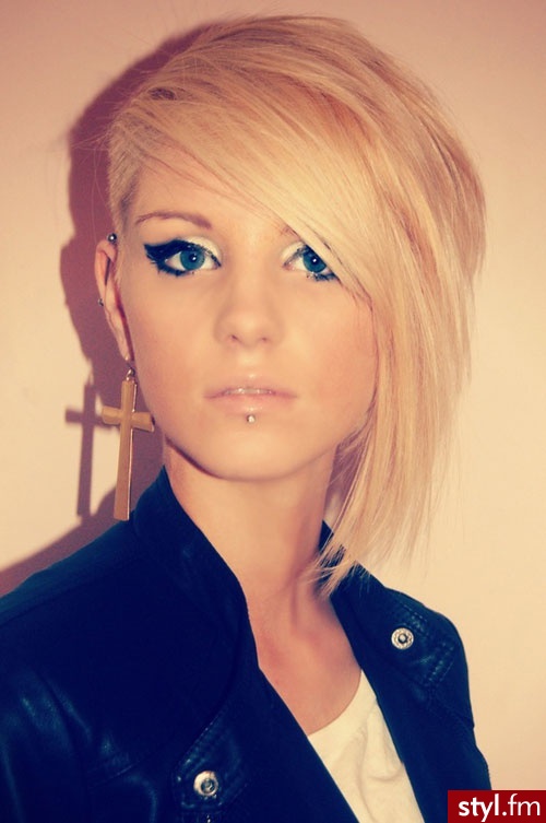 Blond Rozpuszczone Proste z grzywką Na co dzień Krótkie Fryzury