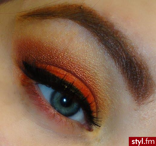 makijaż. Eyes
MAC-
Orange
Coppering
Gorgeous Gold - Makijaże