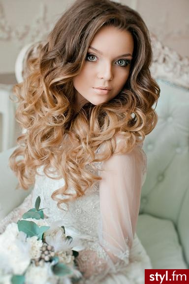 Blond Rozpuszczone Kręcone Ślubne Długie Fryzury