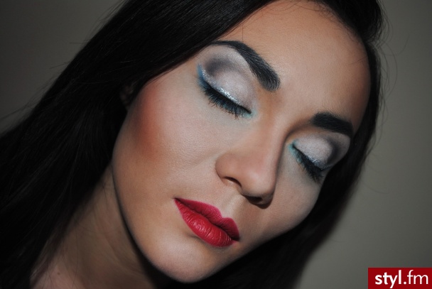 Więcej zdjęć na stronie https://www.facebook.com/Paulina.Ciborowska.Makeup.Hairstyles - Artystyczne Makijaże