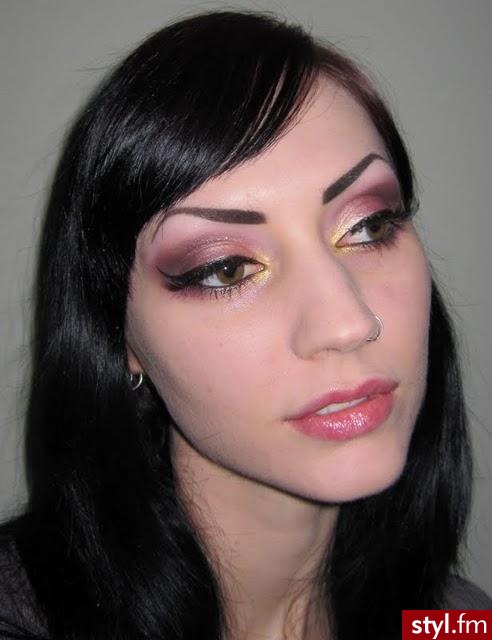 Golden Yellow and Pink Makeup look - Wieczorowe Makijaże
