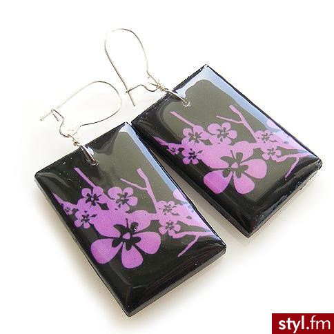 http://www.joannabizuteria.pl/index.php?p=productsMore&iProduct=353&sName=Kolczyki-decoupage--fioletowe-kwiaty-353- - Pozostałe Dodatki Moda