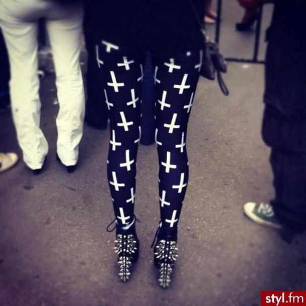 Leginsy Spodnie Moda