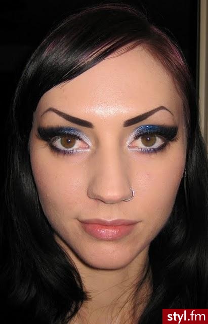 Smokey Purple Glitter Makeup Look - Wieczorowe Makijaże