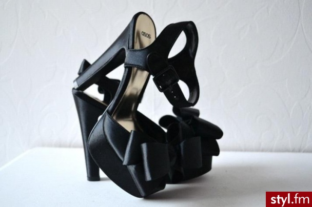 Szpilki Buty Moda
