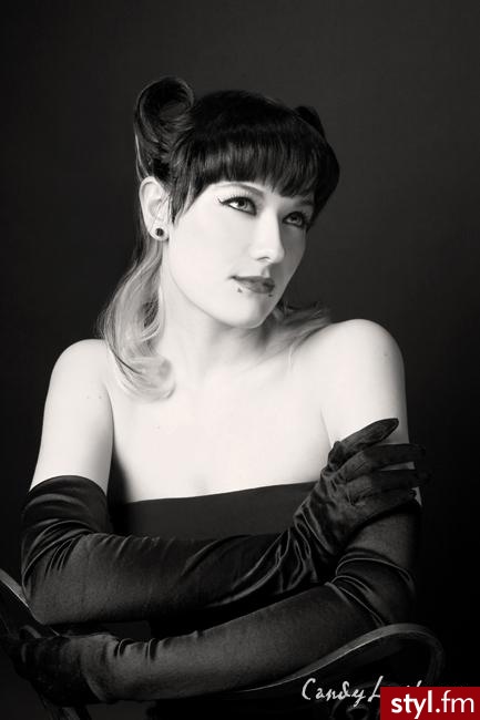 Średnie Fryzury