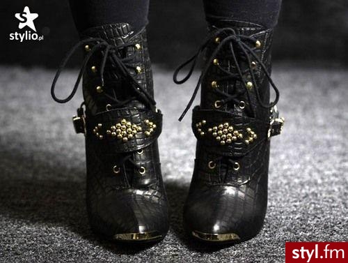 Pozostałe Buty Moda