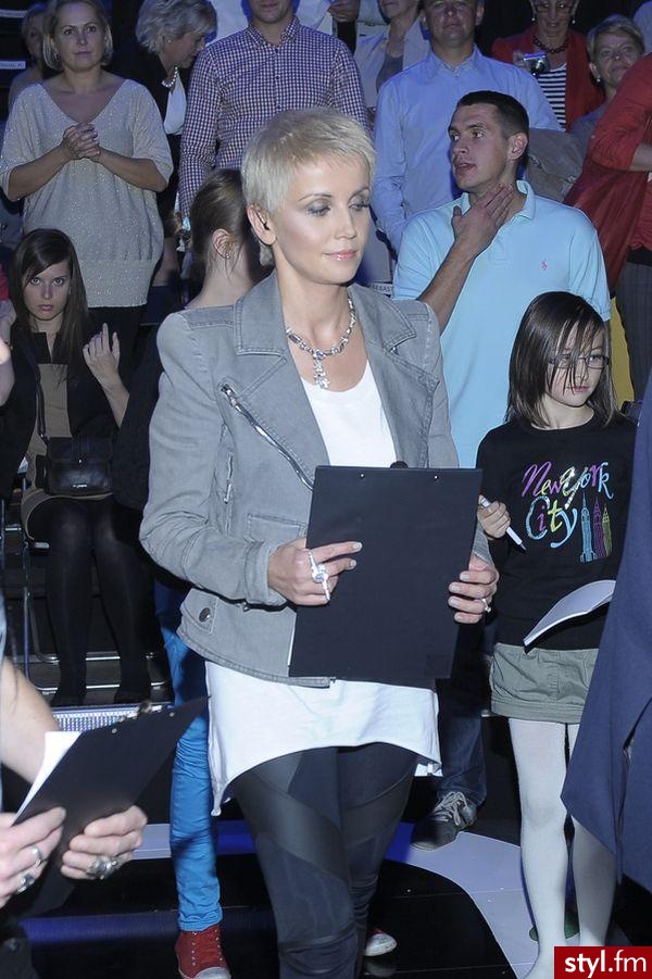Blond Rozpuszczone Proste z grzywką Na co dzień Krótkie Fryzury