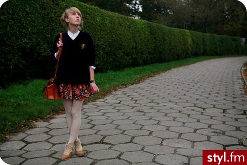 Jeżeli zdjęcie znajduje się już w galerii poproszę o link - Moda uliczna Inne Moda