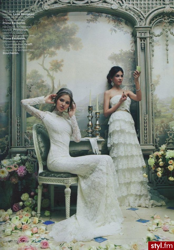 Sukienki Moda