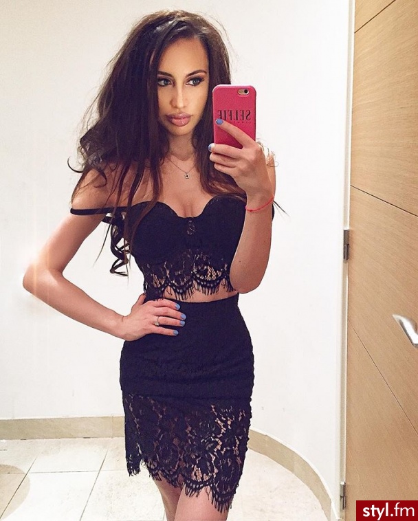Średnie Spódnice Moda