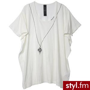 【ELLE SHOP】ネックレスプリントＴシャツホワイト｜リリド　ゼロファイブ（Lilid05）｜ファッション通販 エル... - Polyvore. Pobrano ze strony: http://www.polyvore.com/elle_shop_%E3%83%8D%E3%83%83%E3%82%AF%E3%83%AC%E3%82%B9%E3%83%97%E3%83%AA%E3%83%B3%E3%83%88%EF%BD%94%E3%82%B7%E3%83%A3%E3%83%84%E3%83%9B - Pozostałe Ciuchy Moda