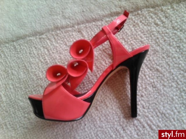 Szpilki Buty Moda