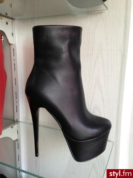 Pozostałe Buty Moda