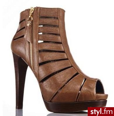 buty. $430 Stuart Weitzman
Jeżeli już jest proszę o link - Pozostałe Buty Moda
