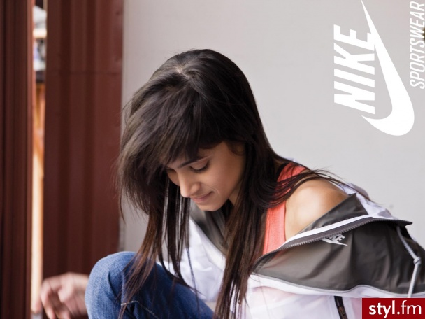 Sofia Boutella. - Brązowe Rozpuszczone Proste z grzywką Na co dzień Długie Fryzury
