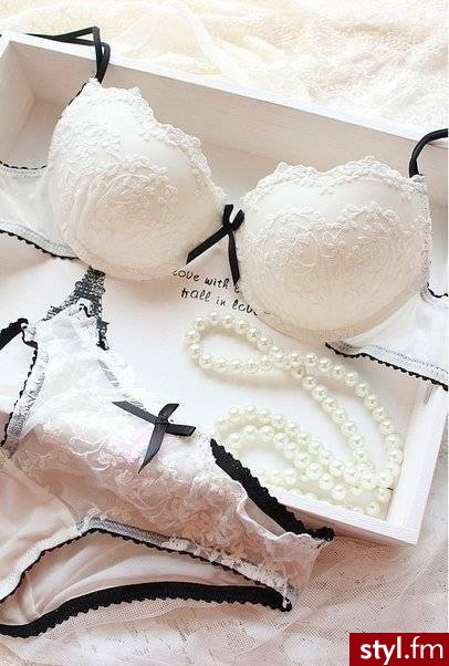 Komplety Bielizna Moda