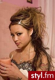 znalezione w necie :)
Tila Tequila - Długie Fryzury