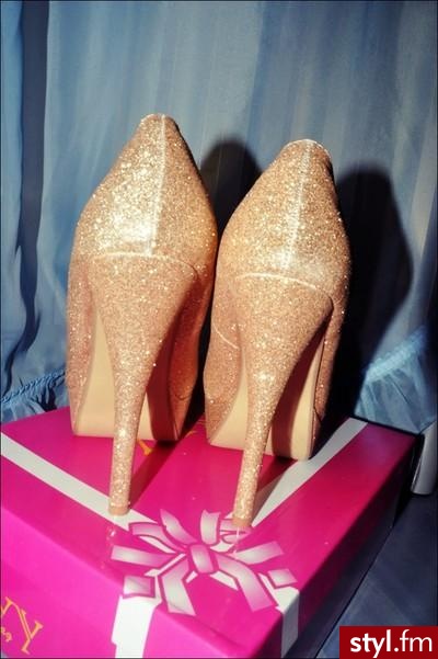 Szpilki Buty Moda