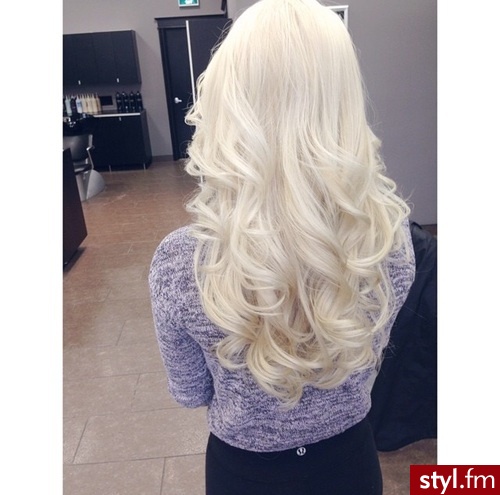 Blond Rozpuszczone Kręcone Na co dzień Długie Fryzury