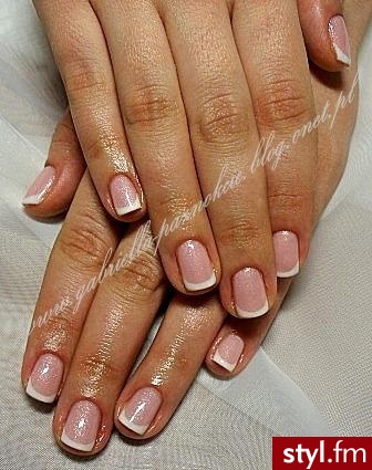 manicure hybrydowy - Kwadratowe Naturalne Paznokcie