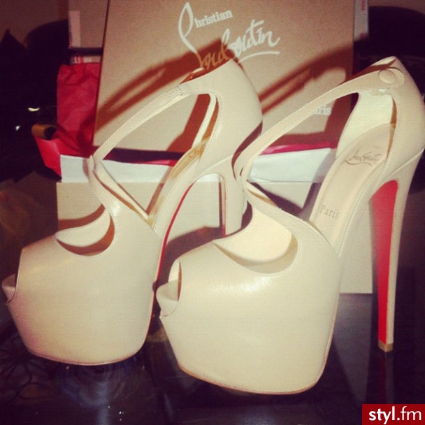Szpilki Buty Moda