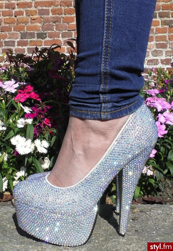 Szpilki Buty Moda