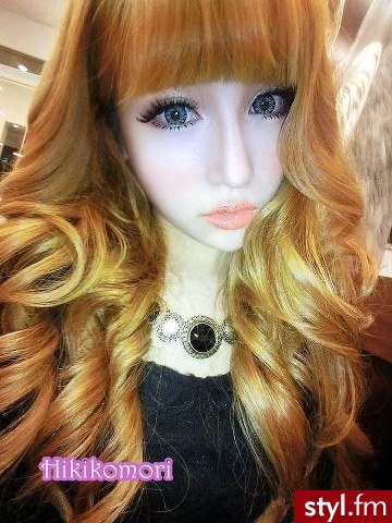 Blond Rozpuszczone Kręcone z grzywką Na co dzień Długie Fryzury